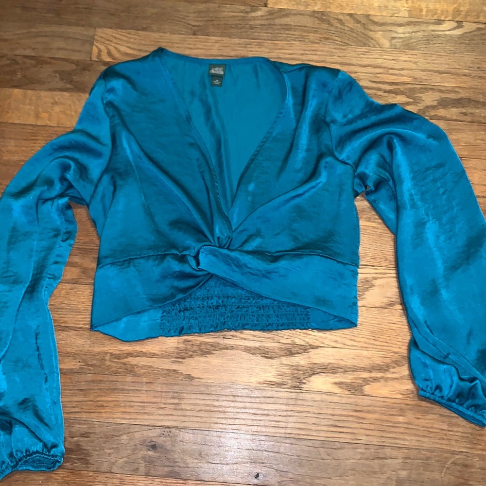 Blouse - Picture 2 of 5